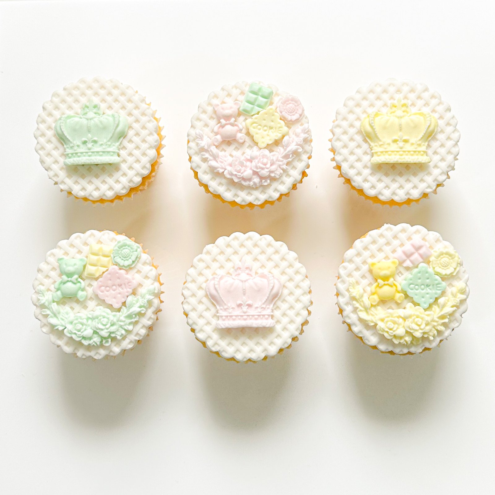 Bake, Pipe & Design Cupcake Masterclass - Image 6